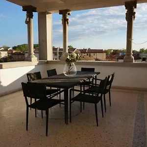  Apartment Stylish Penthouse In Venice Lido, 10 Minutes From Saint Marks Square